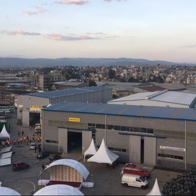Q355B Προσυσκευασμένα κτίρια από χάλυβα κατασκευές από χάλυβα αποθήκες ODM